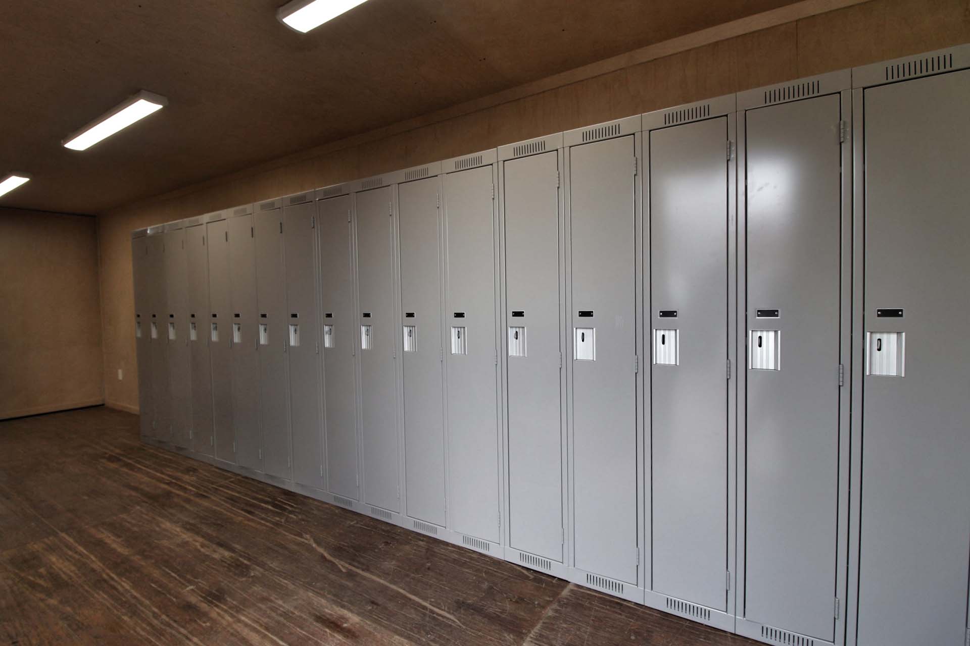 40’ Locker Room - Tupcan Pty Ltd
