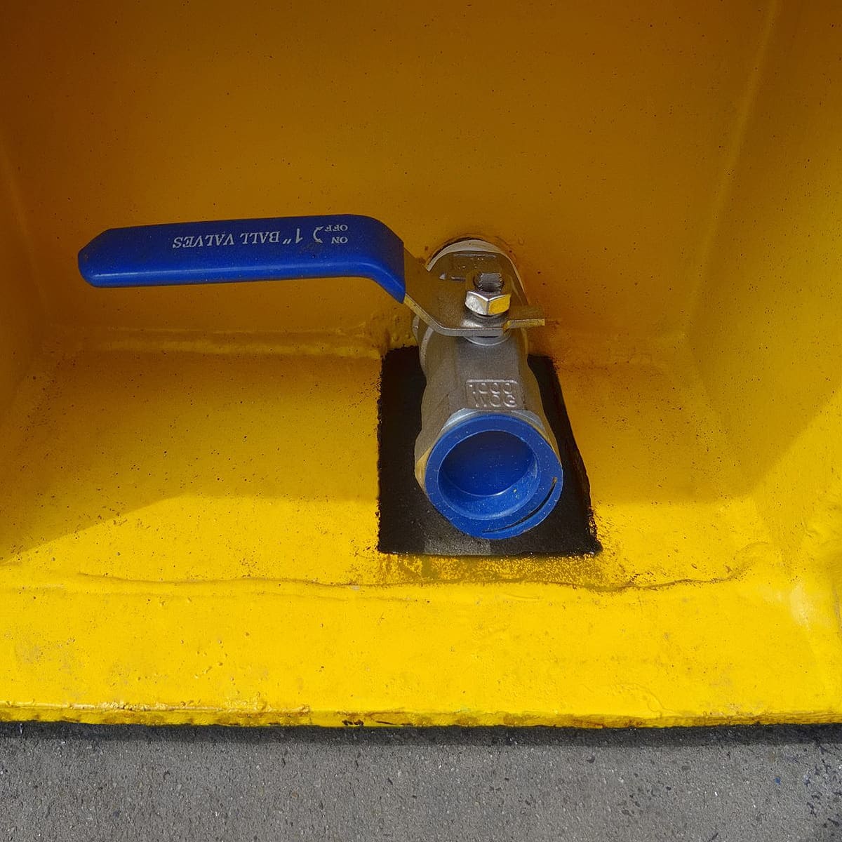 8’ Containment Cube - Tupcan Pty Ltd